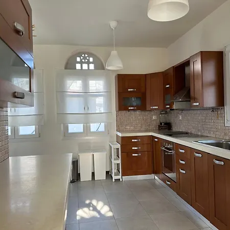 Sea View House In The Center Of بيت للعطل *
