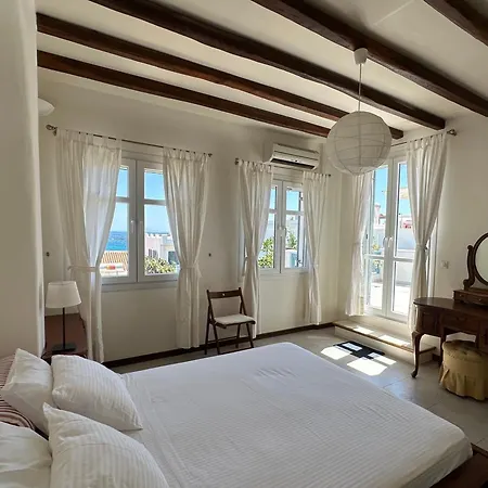 Sea View House In The Center Of * Tínos